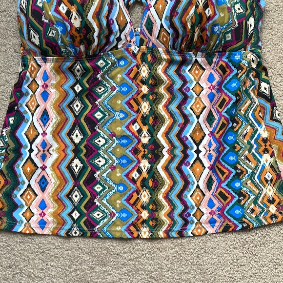 George Tankini - Picture 3 of 10